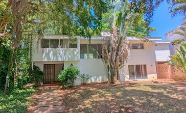 Bonita Casa en Venta dentro del Club de Golf la Ceiba