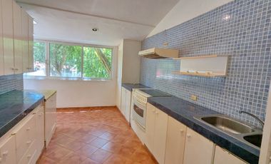 Bonita Casa en Venta dentro del Club de Golf la Ceiba