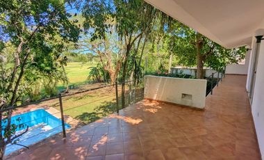 Bonita Casa en Venta en Club de Golf la Ceiba