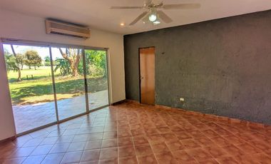 Bonita Casa en Venta en Club de Golf la Ceiba