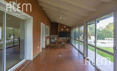 Casa en alquiler en El Ombú