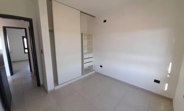 alquiler en Rincones de Manantiales, a estrenar 2 dormitorios, patio cochera