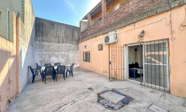 PH en Venta en Lanus Oeste con patio