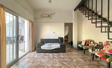 PH en Venta en Lanus Oeste con patio