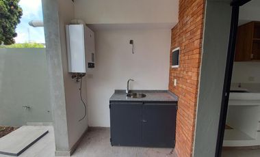 VENTA DÚPLEX 4 AMBIENTES EN VILLA ADELINA