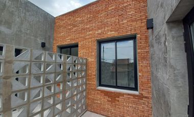 VENTA DÚPLEX 4 AMBIENTES EN VILLA ADELINA