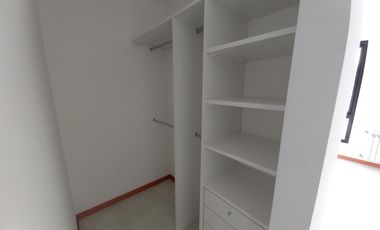 VENTA DÚPLEX 4 AMBIENTES EN VILLA ADELINA