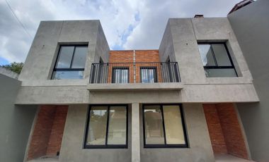 VENTA DÚPLEX 4 AMBIENTES EN VILLA ADELINA
