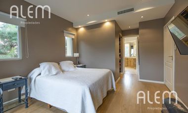 Casa en Venta en Saint Thomas Sur, Canning | 4 Dormitorios
