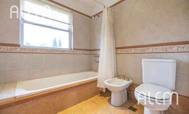 Casa en Venta en Saint Thomas Sur, Canning | 4 Dormitorios
