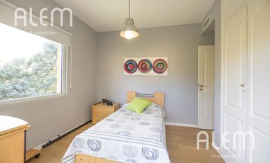 Casa en Venta en Saint Thomas Sur, Canning | 4 Dormitorios