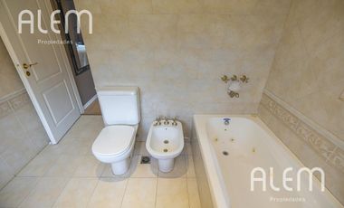 Casa en Venta en Saint Thomas Sur, Canning | 4 Dormitorios