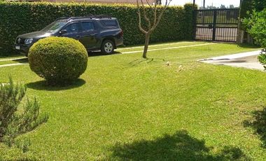 Venta Casa con Pileta  General Lagos