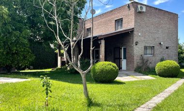 Venta Casa con Pileta  General Lagos