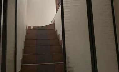 Ph 4 ambientes, 3 dormitorios (suite) quincho con parrilla, terraza. Exc. ubicación.