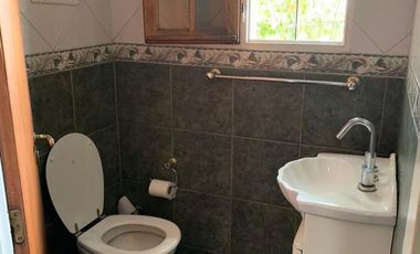 Ph 4 ambientes, 3 dormitorios (suite) quincho con parrilla, terraza. Exc. ubicación.