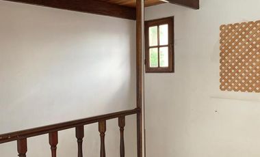 Ph 4 ambientes, 3 dormitorios (suite) quincho con parrilla, terraza. Exc. ubicación.