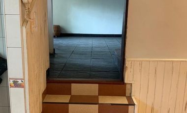 Ph 4 ambientes, 3 dormitorios (suite) quincho con parrilla, terraza. Exc. ubicación.