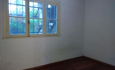 CHALET EN ADROGUE - TOMA EN PARTE DE PAGO DEPTO EN CABA O MAR DEL PLATA