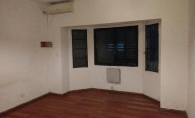 CHALET EN ADROGUE - TOMA EN PARTE DE PAGO DEPTO EN CABA O MAR DEL PLATA