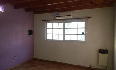 CHALET EN ADROGUE - TOMA EN PARTE DE PAGO DEPTO EN CABA O MAR DEL PLATA