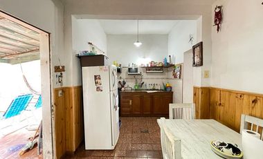Casa de tres ambientes en venta