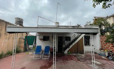 Casa de tres ambientes en venta
