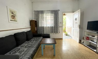 Casa de tres ambientes en venta