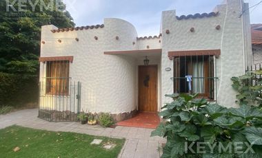 Casa venta 4 ambientes en Turdera