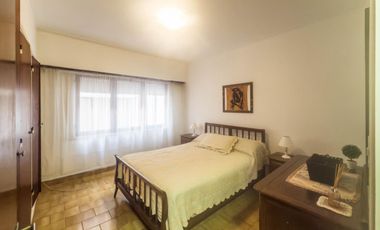 Dpto 2 amb. con vista lateral al mar. MIRAMAR