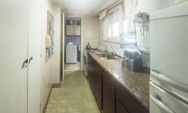 Dpto 2 amb. con vista lateral al mar. MIRAMAR