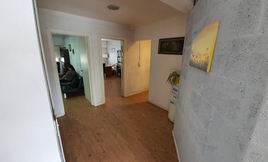 OPORTUNIDAD  OFICINA EN GALERIA OLIVER DE 4 AMBIENTES  EN LOMAS DE ZAMORA ACEPTA VEHICULOS EN PERMUTA