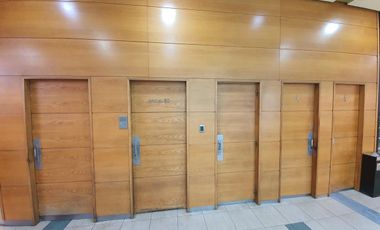 OPORTUNIDAD  OFICINA EN GALERIA OLIVER DE 4 AMBIENTES  EN LOMAS DE ZAMORA ACEPTA VEHICULOS EN PERMUTA