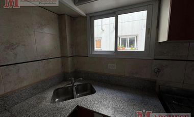 Departamento 2 ambientes en alquiler en el centro de Castelar Norte