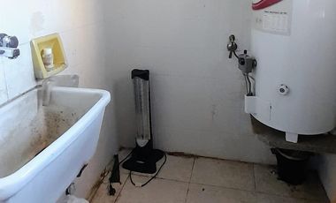 S.Martin(Ctro) - Espacioso Dpto. 4 amb al Frente , con excelente Balcón Terraza!