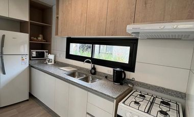 HOUSIN DUPLEX 2 Y 3 DORM CON COHERA.