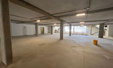 HOUSIN DUPLEX 2 Y 3 DORM CON COHERA.