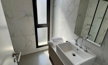 HOUSIN DUPLEX 2 Y 3 DORM CON COHERA.