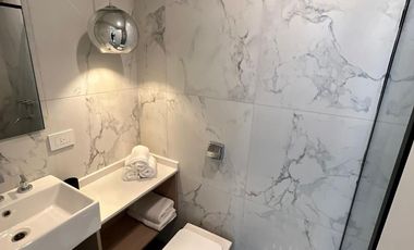 HOUSIN DUPLEX 2 Y 3 DORM CON COHERA.