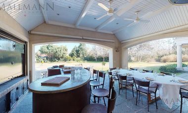 Venta Casa 5 Dormitorios en Martindale CC