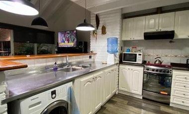 PH en Venta en Remedios de Escalada Oeste 2 ambientes