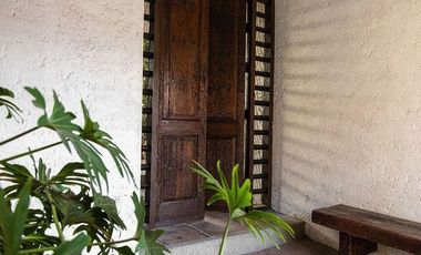 Oportunidad única en Pedregal – Casa para actualizar en ubicación premium