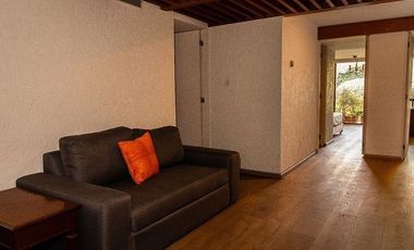 Oportunidad única en Pedregal – Casa para actualizar en ubicación premium