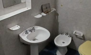 Edificio c/ LOCAL   2 DEPTOS