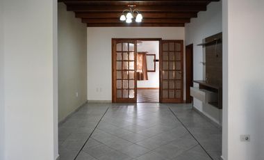 Casa 2 dormitorios Reciclada!