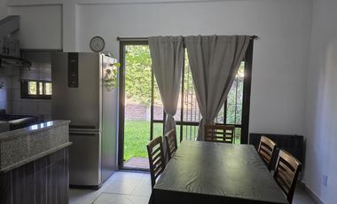 Casa 2 dormitorios Reciclada!