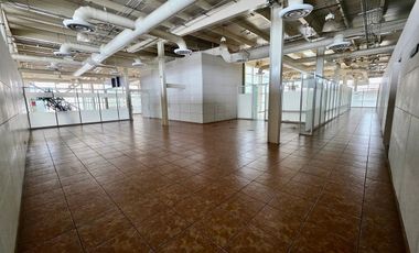 Se Renta Espacio en piso 6 de 1,515 mts  en Centro Comercial