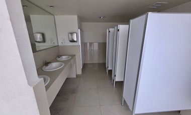 Se Renta Espacio en piso 6 de 1,515 mts  en Centro Comercial