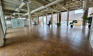 Se Renta Espacio en piso 6 de 1,515 mts  en Centro Comercial