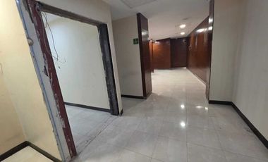 LOCAL COMERCIAL PREMIUM EN INSURGENTES SUR – PIE DE CALLE